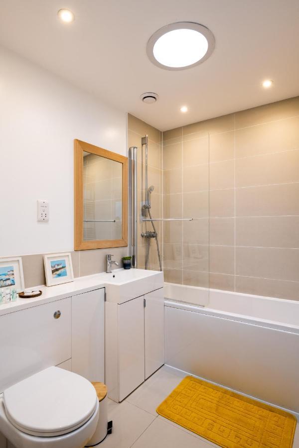 Cambridge Stays Diamond 2Br Apartment-Central-Parking-Walk To City & Train Station Esterno foto