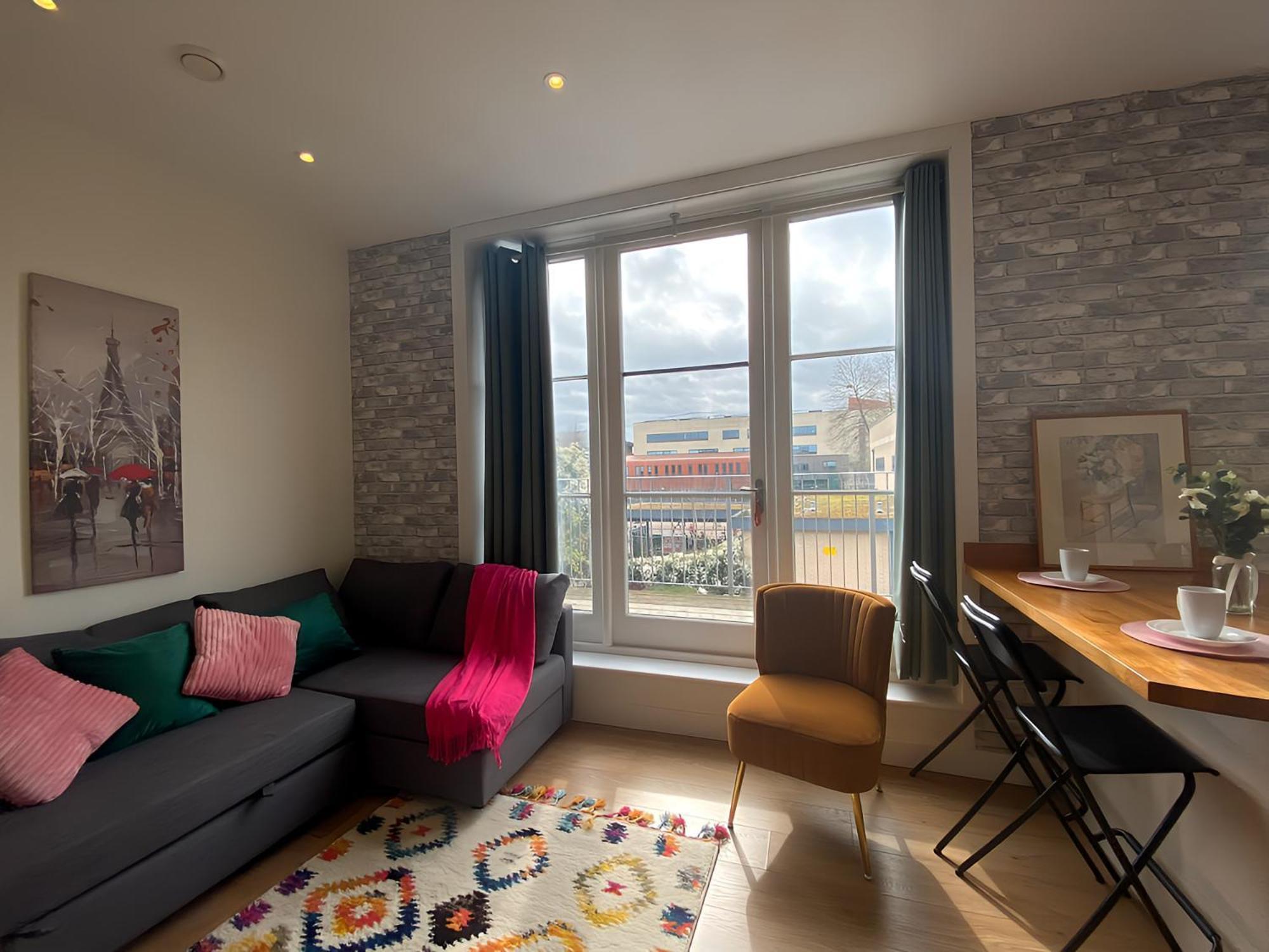 Cambridge Stays Diamond 2Br Apartment-Central-Parking-Walk To City & Train Station Esterno foto