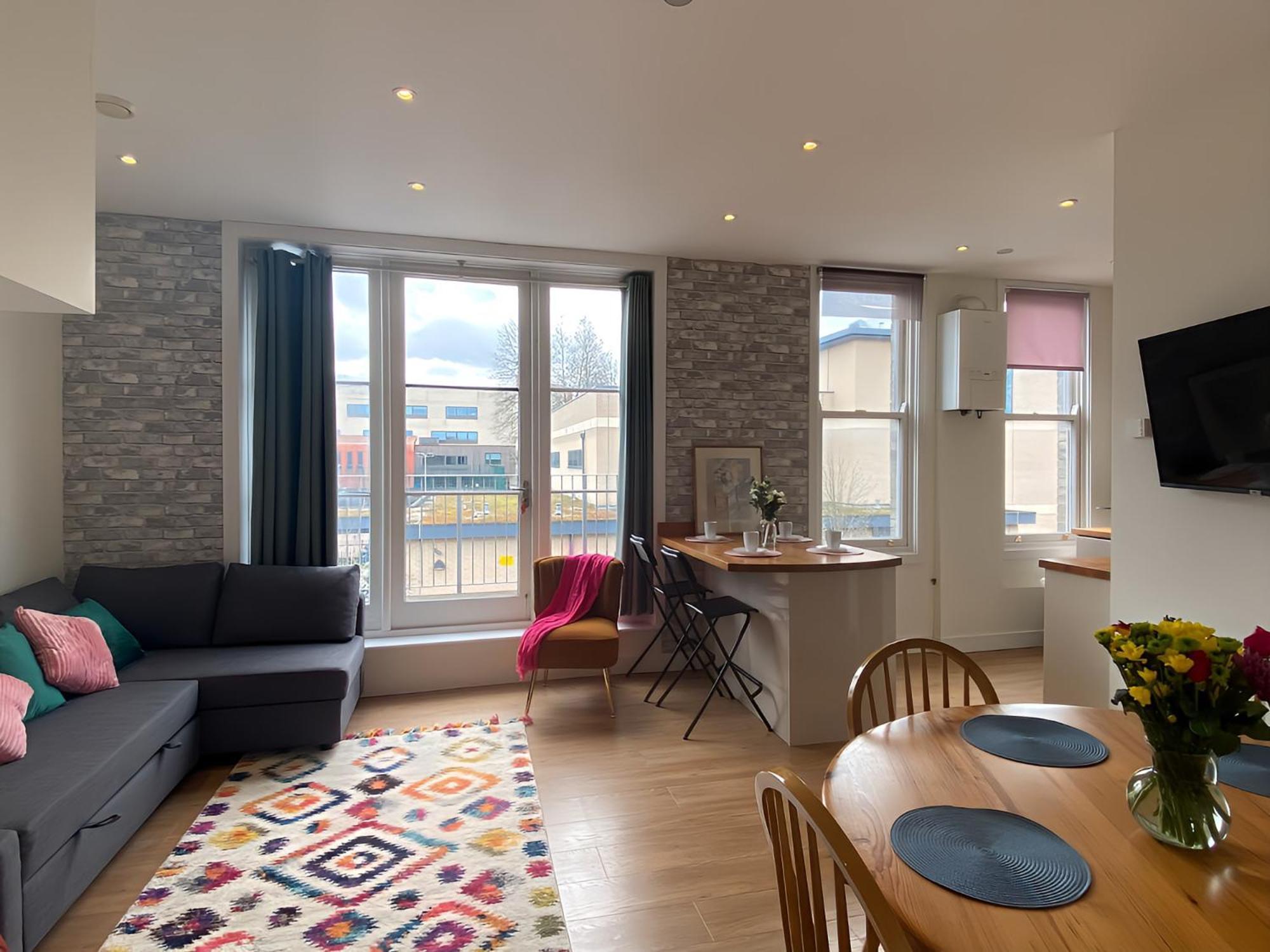 Cambridge Stays Diamond 2Br Apartment-Central-Parking-Walk To City & Train Station Esterno foto